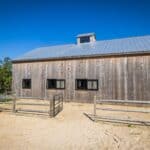 custom-horse-stalls-farm-on-main9